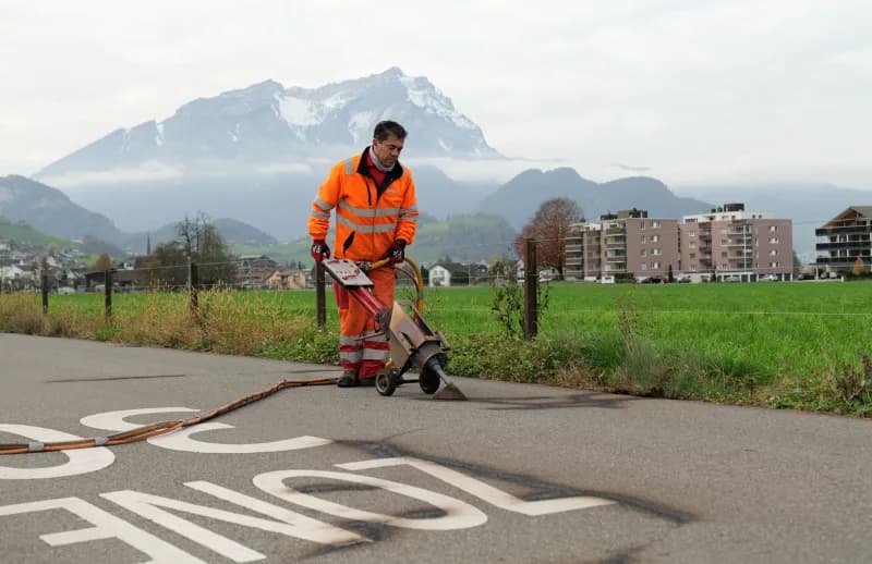 Oberdorf, Risssanierung